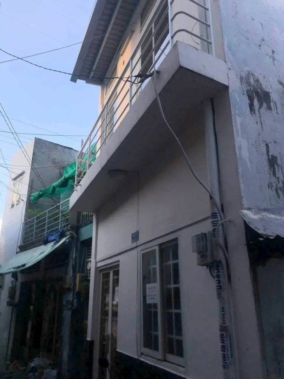 Bán nhà 2 tầng 20m2 gần mặt tiền Phạm Văn Đồng, Bình Thạnh - Ảnh 1