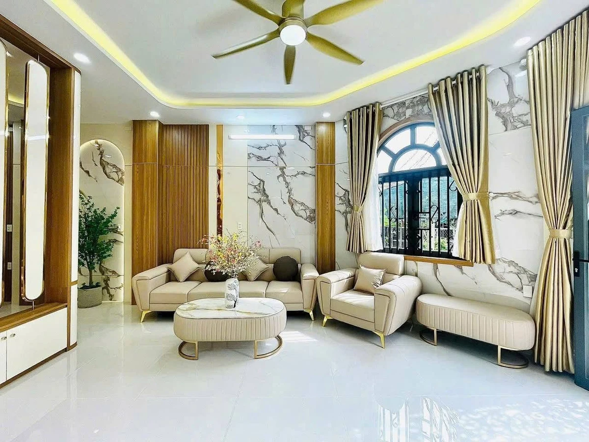 Bán nhà 4 tầng + sân thượng 65m2 góc 2 mặt tiền hẻm xe hơi đường Phan Huy Ích, Tân Bình - Ảnh thu nhỏ 2