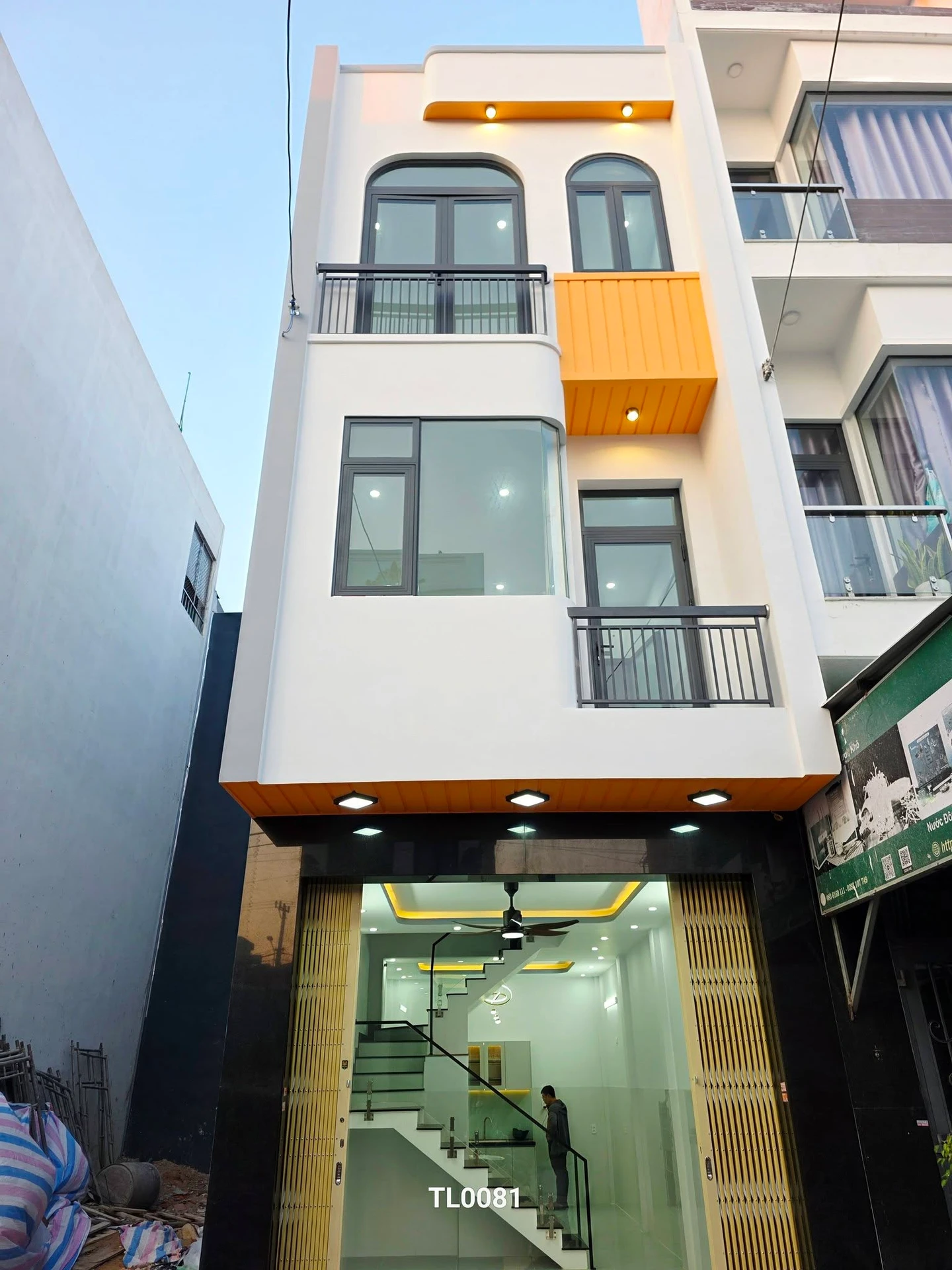 Bán nhà mặt tiền 3 tầng 120m² Bình Tân 3,55 tỷ - Ảnh 1