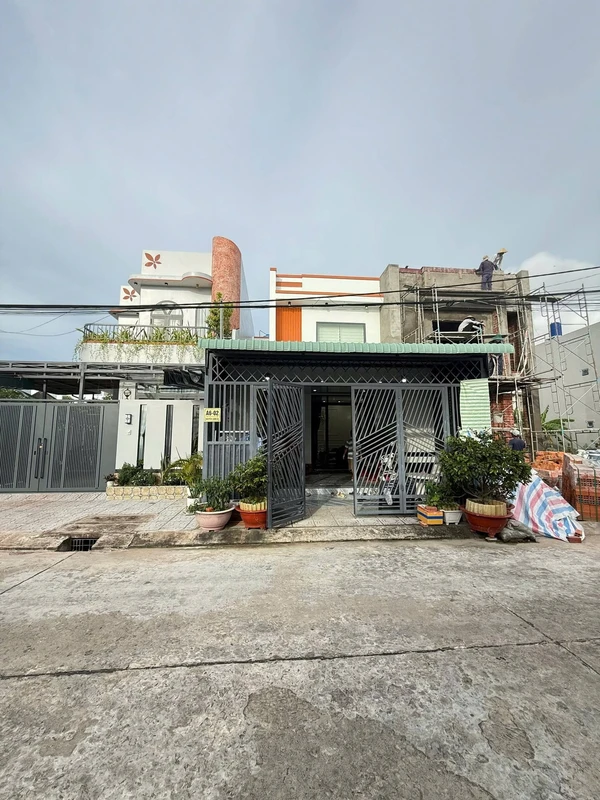 Bán nhà mặt tiền 95m² Nguyễn Cảnh Dị, Rạch Giá, giá 2 tỷ 650 triệu