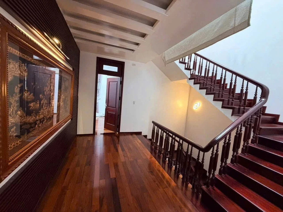 Nhà 4 tầng bán mặt tiền 7m, 126m² Lê Hồng Phong - Ảnh thu nhỏ 4