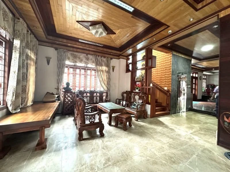 Bán biệt thự 3 tầng 461m² 7 phòng ngủ Hải Châu 42 tỷ - Ảnh 1