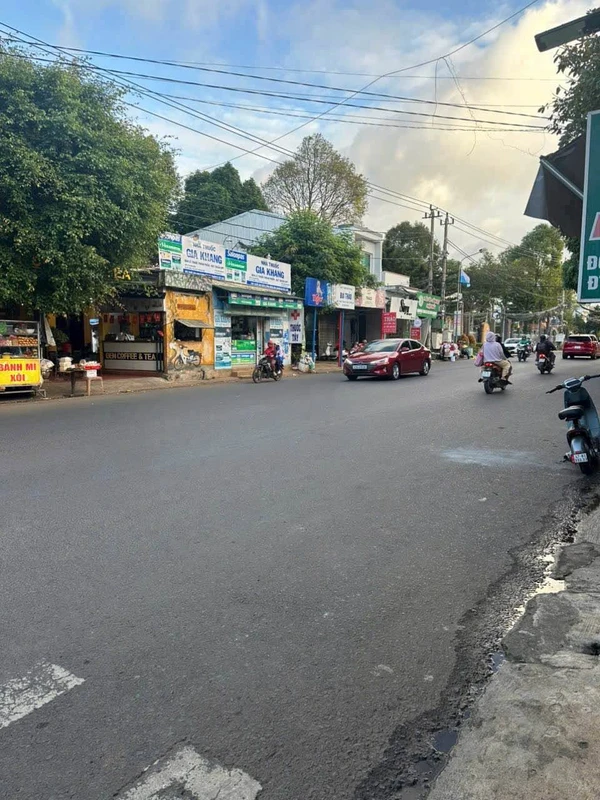 Bán nhà mặt tiền 163 Y Moan, 80m², 4 phòng ngủ, giá 9,7 tỷ, Buôn Ma Thuột
