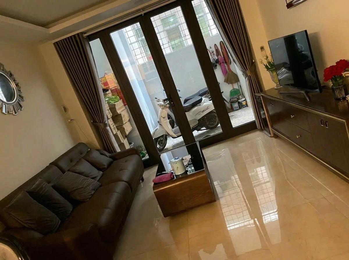 Bán nhà 2 tầng 35m2 phố Thiên Lôi - Chợ Đôn, 2 phòng ngủ, giá 1,9 tỷ - Ảnh thu nhỏ 3