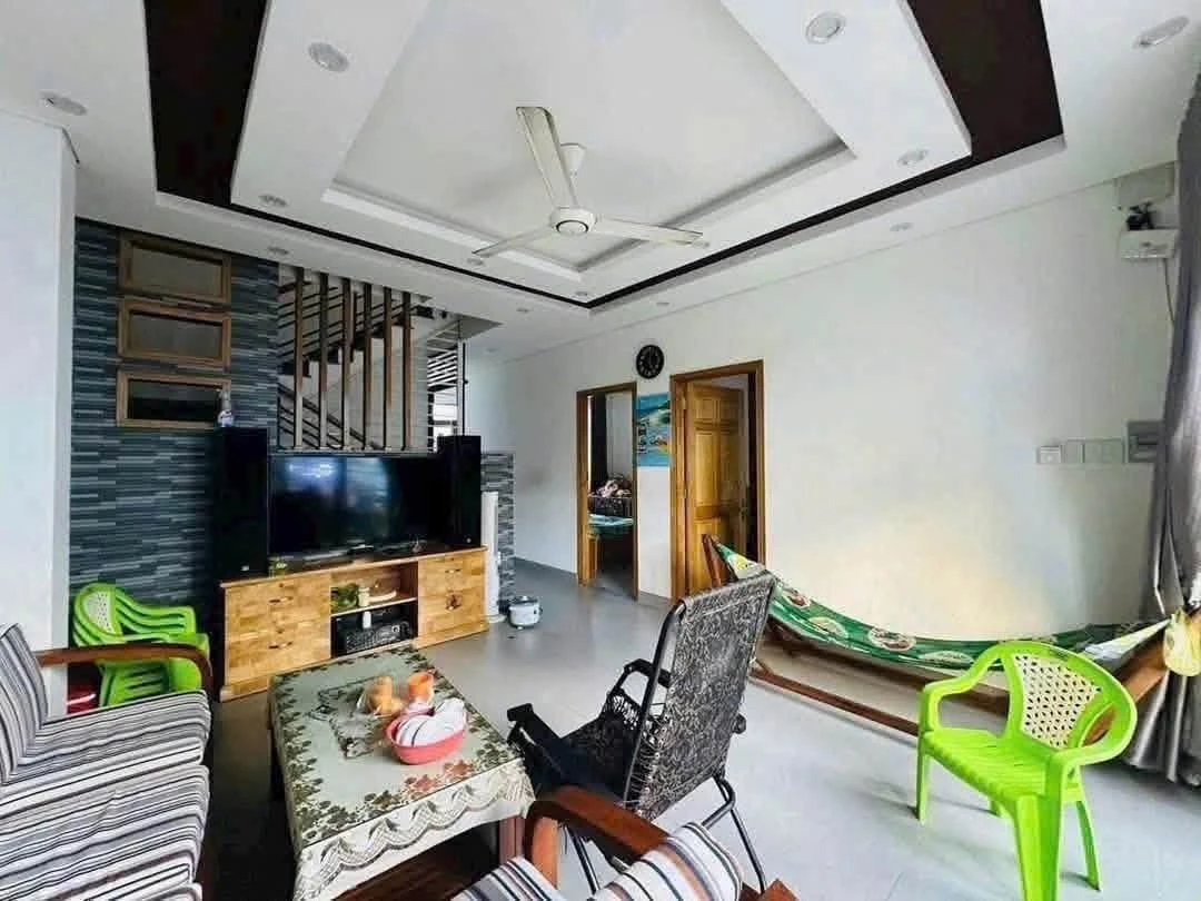Bán nhà mặt tiền 1 trệt 3 lầu 69m² Vũng Tàu - Ảnh thu nhỏ 2
