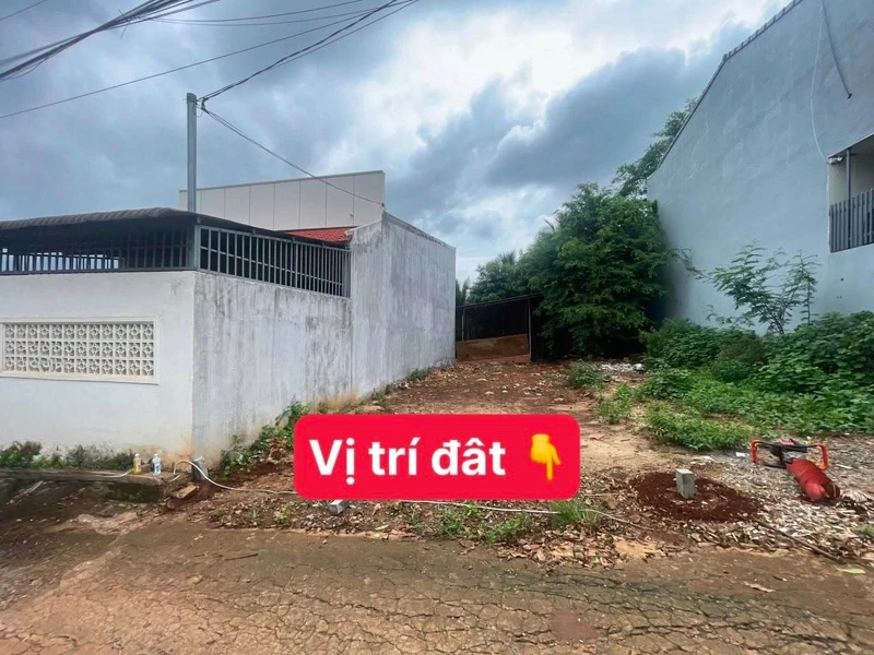 Bán lô đất 90m² Y Moan, Buôn Ma Thuột, sổ sẵn 1 tỷ 650