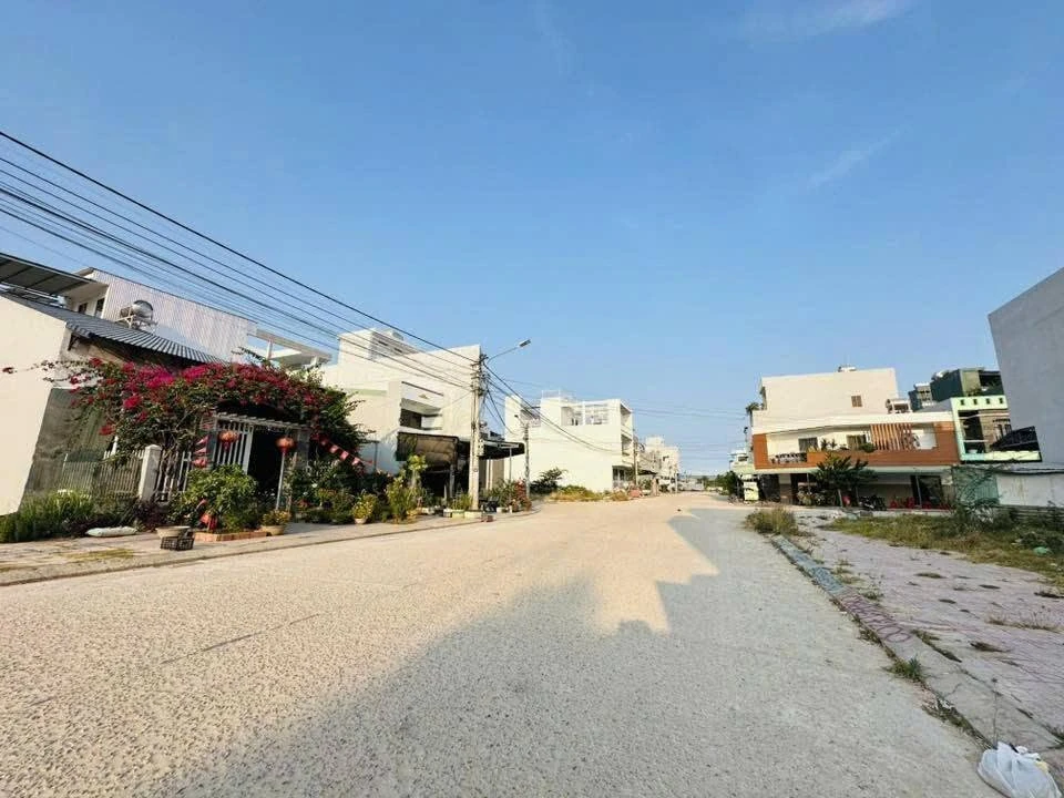 Bán đất mặt tiền Huỳnh Văn Thống Quy Nhơn 64m2, gần chợ Dinh - Ảnh thu nhỏ 2