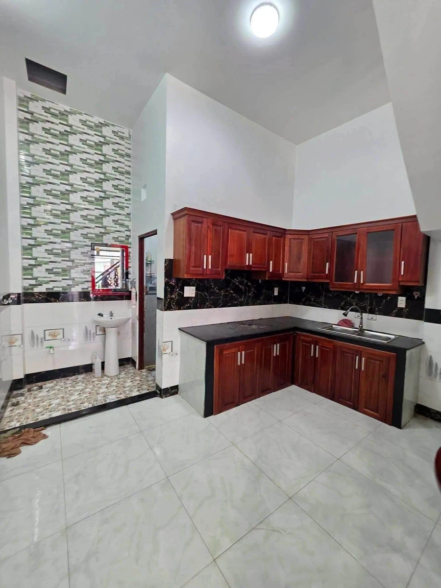 Bán nhà 1 trệt 1 lầu 46,2m2, 3PN, gần chợ Phú Phong, Bình Chuẩn, Thuận An, giá 2,55 tỷ - Ảnh thu nhỏ 5