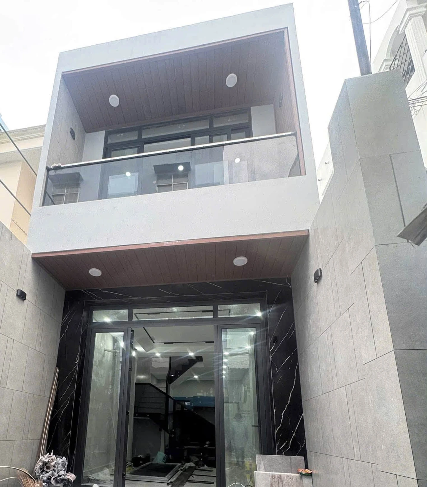 Bán nhà 2 tầng 3,8x13,95m 3PN gần hẻm xe hơi Ông Ích Khiêm Quận 11 giá 6,88 tỷ - Ảnh 1