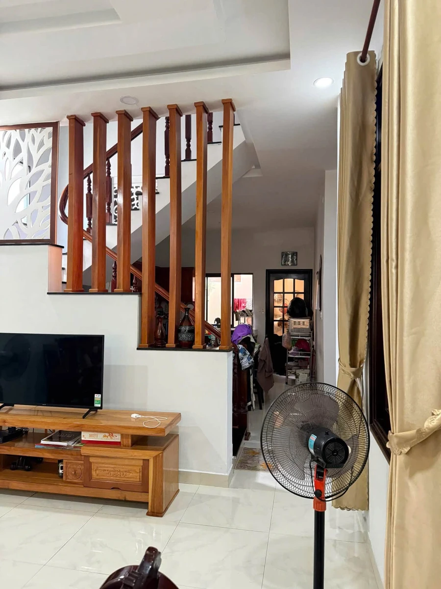 Bán nhà 2 tầng 98m² gần biển Nha Trang, 9 tỷ - Ảnh thu nhỏ 3