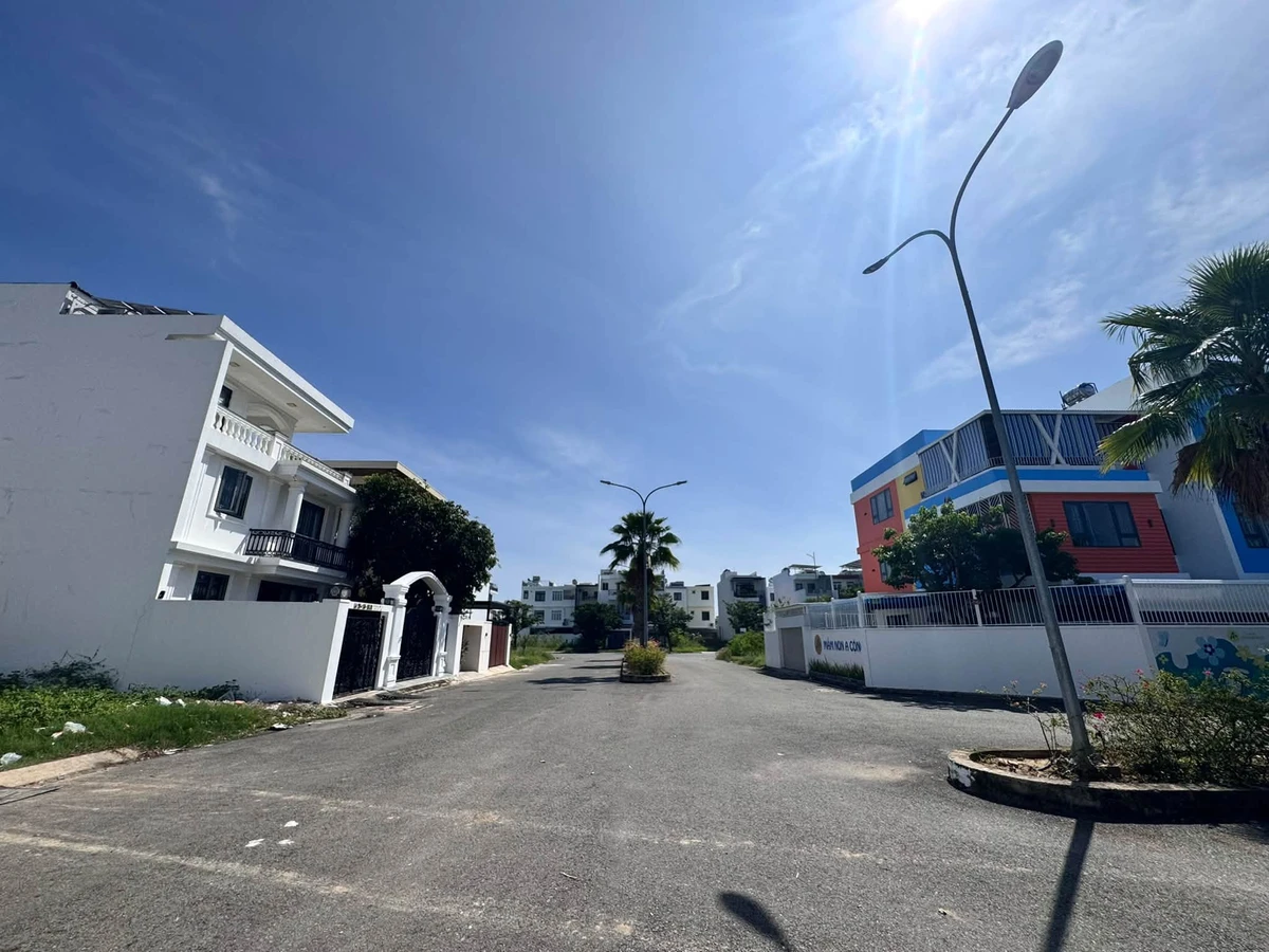 Bán biệt thự 200m2 Mỹ Gia Nha Trang 8.2 tỷ - Ảnh thu nhỏ 2