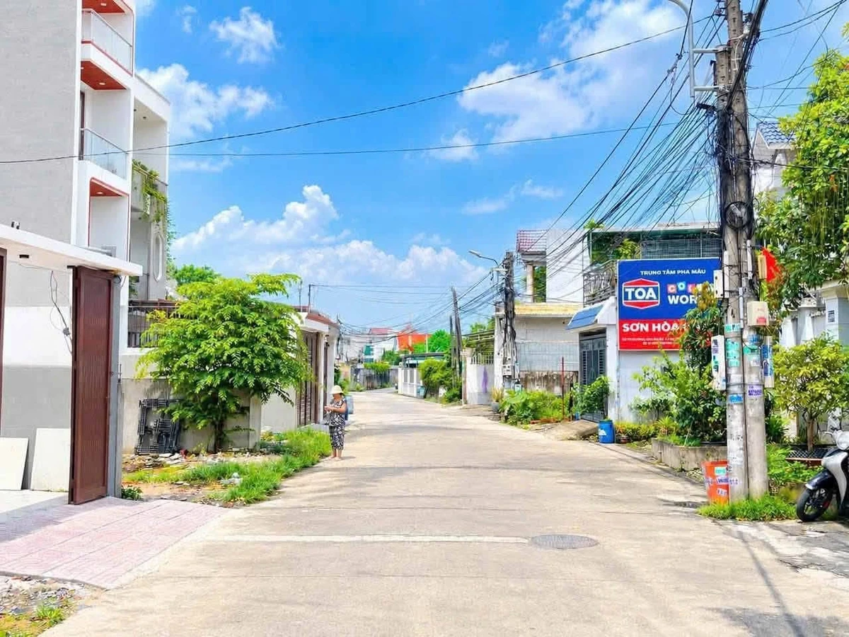 Bán nhà 100m² 3 phòng ngủ đường Cây Da xề Dĩ An Bình Dương 6,9 tỷ - Ảnh thu nhỏ 2