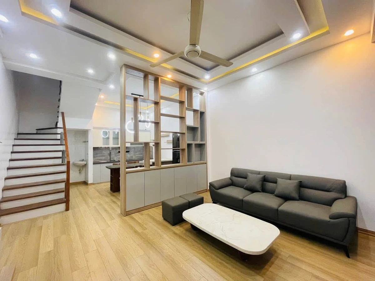 Bán nhà 40m² 4 tầng 3PN Trần Nguyên Hãn, full nội thất 3 tỷ 450 triệu - Ảnh thu nhỏ 3