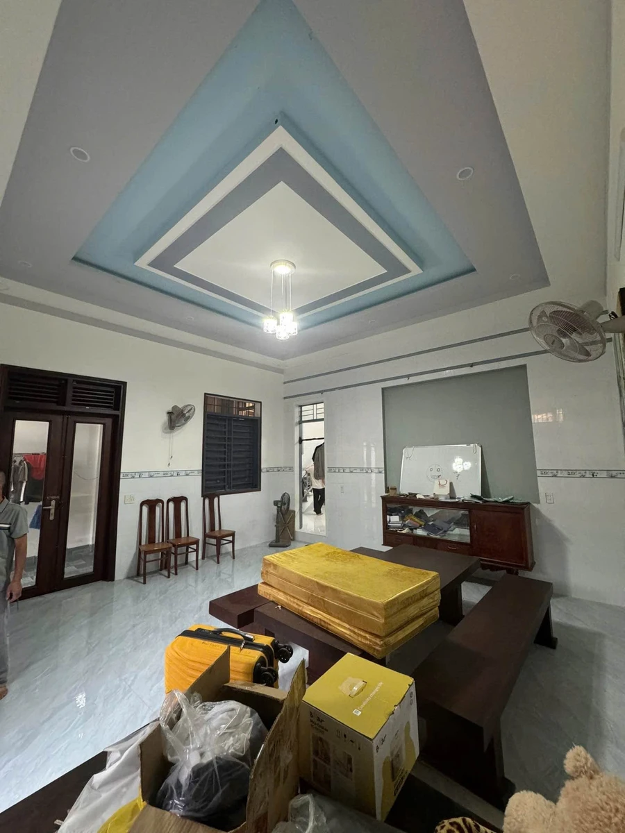 Bán nhà hẻm Đặng Văn Ngữ 128m² 2PN 2 tỷ 300 triệu - Ảnh 1
