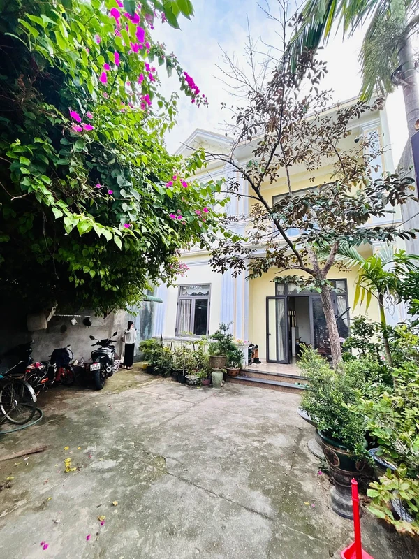 Bán biệt thự 2 mê kiên cố 160 m² Bình Dương