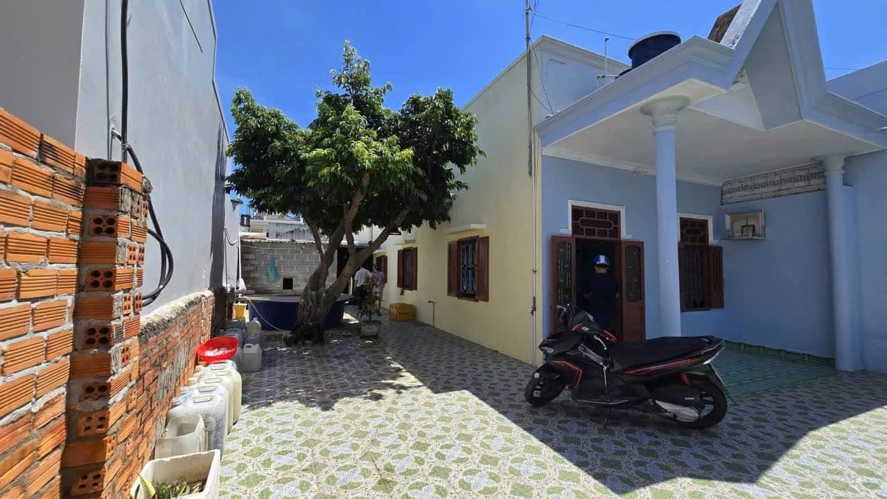 Bán đất mặt tiền 216m² tặng nhà gần Ocean Dunes - Ảnh thu nhỏ 3