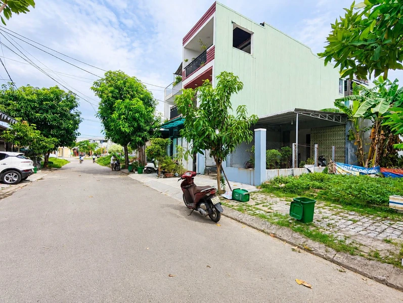 Bán lô đất mặt tiền 100m² Đà Nẵng