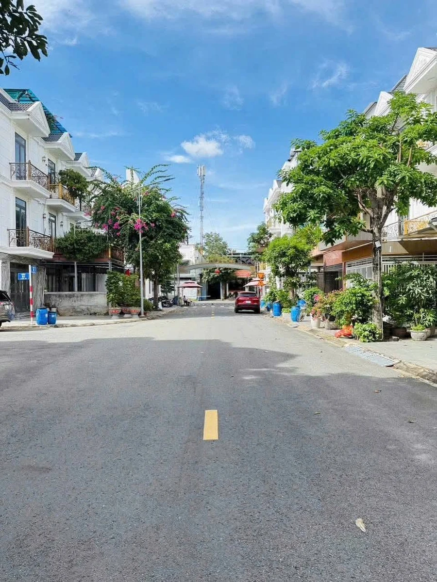 Bán nhà 3 tầng 72m² Dĩ An, Bình Dương 6.5 tỷ - Ảnh thu nhỏ 5