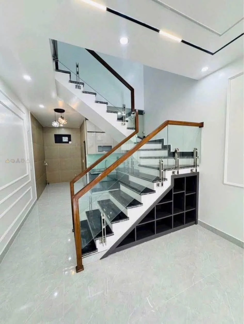 Bán nhà 2 tầng 45m2 mặt tiền 4m Trần Nhân Tông 2.2 tỷ - Ảnh 1