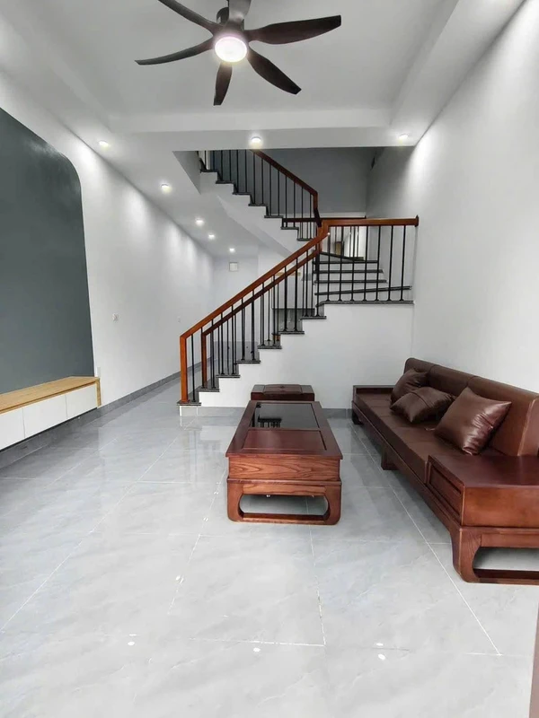 Bán nhà 2PN 40m² mặt tiền nội thất đầy đủ, sổ đỏ