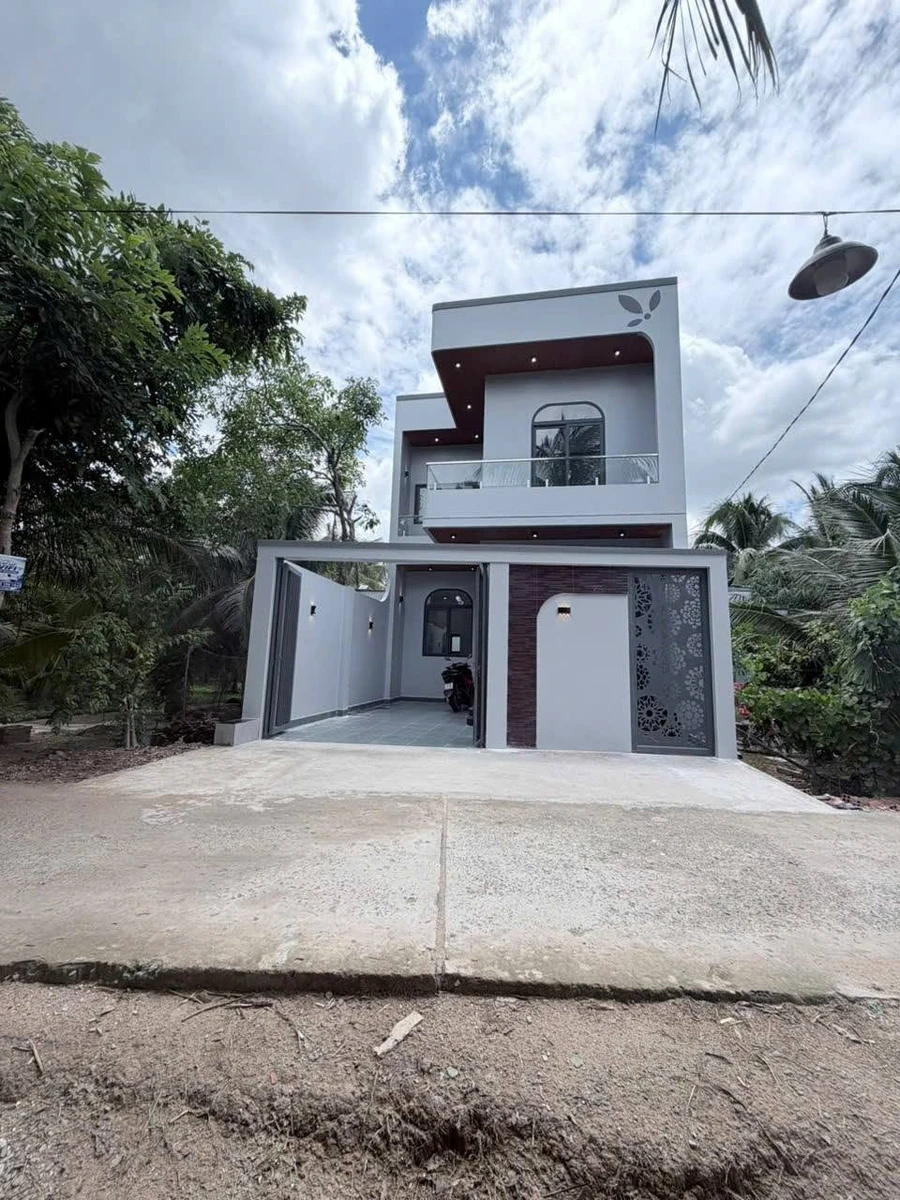 Bán nhà lầu mới xây 3PN, 150m² Phú Tân, Cần Giờ - Ảnh thu nhỏ 2