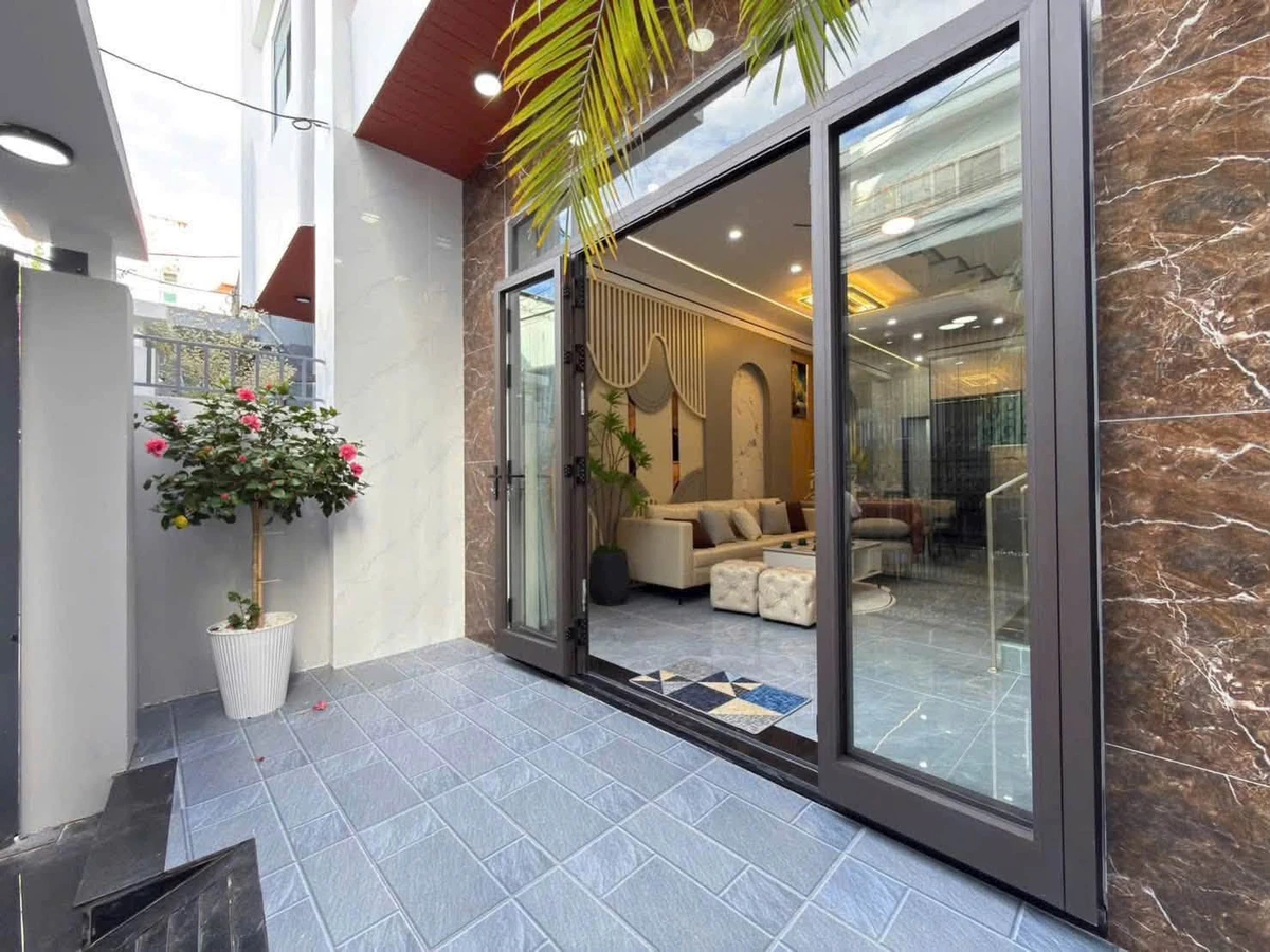 Bán nhà 3 tầng 61m² chỉ 5.6 tỷ Thái Thị Bôi - Ảnh thu nhỏ 2