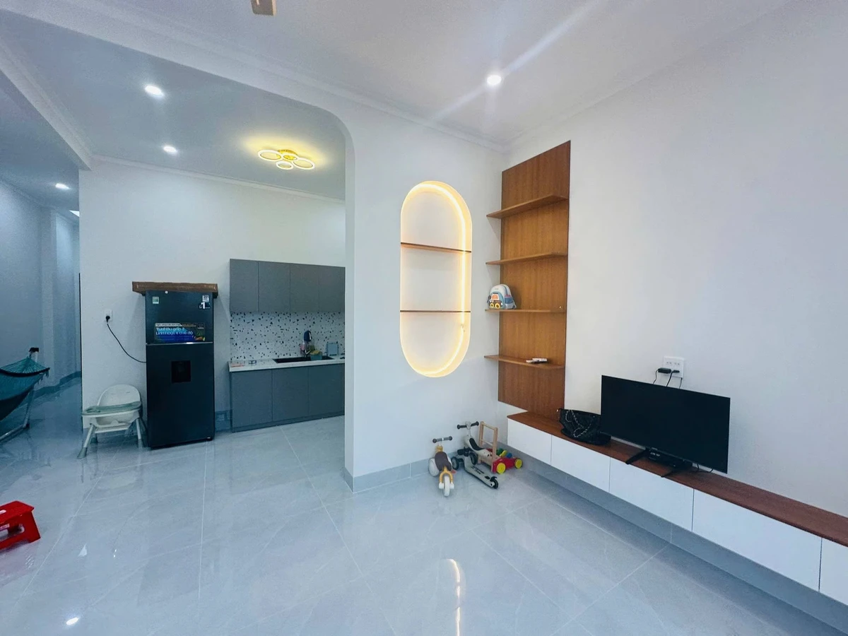 Nhà cấp 4 bán 1 tỷ 350 triệu, 102m², Phan Thiết - Ảnh 1