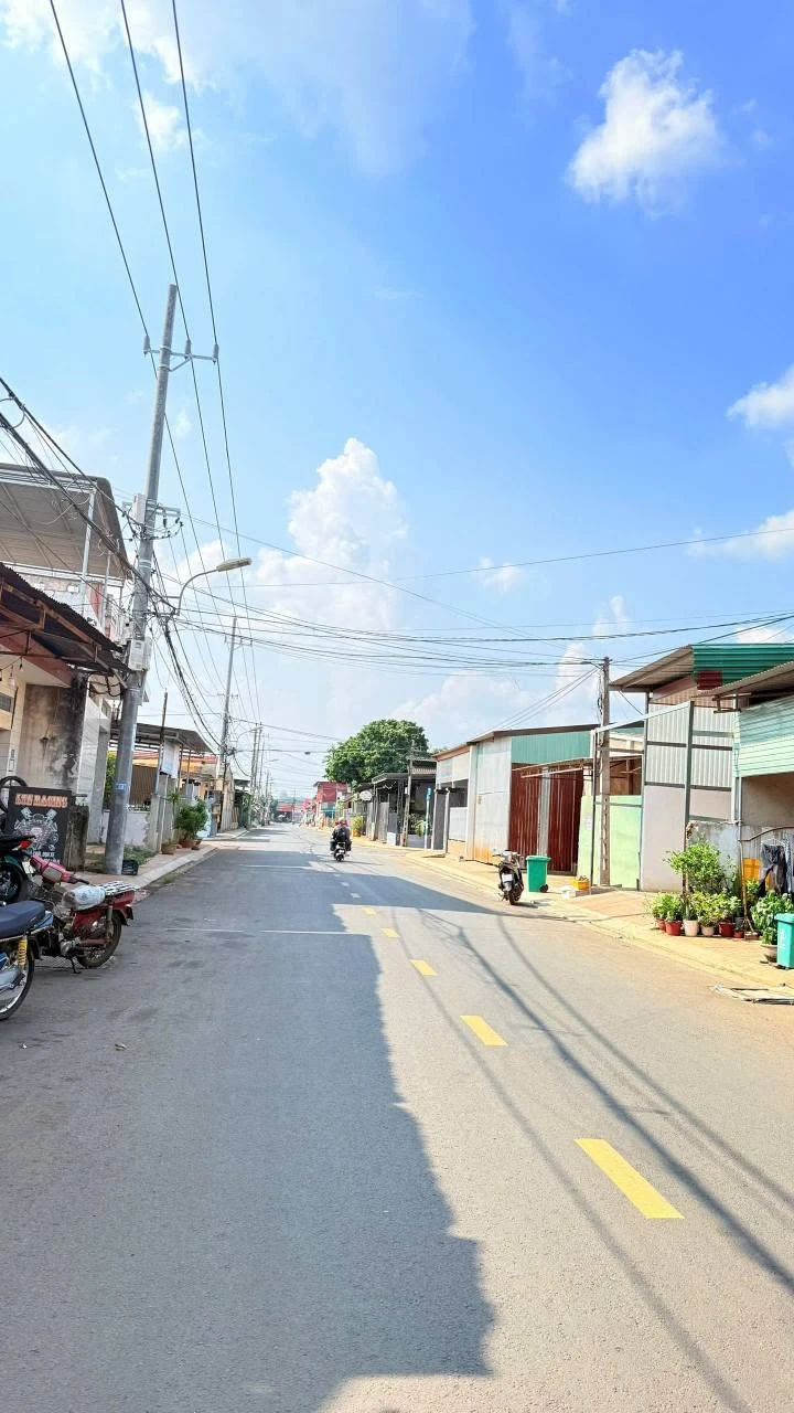 Bán đất thổ cư mặt tiền Nguyễn Sinh Sắc, 6x21m, giá 3,45 tỷ, Phường Tân Hòa - Ảnh 1