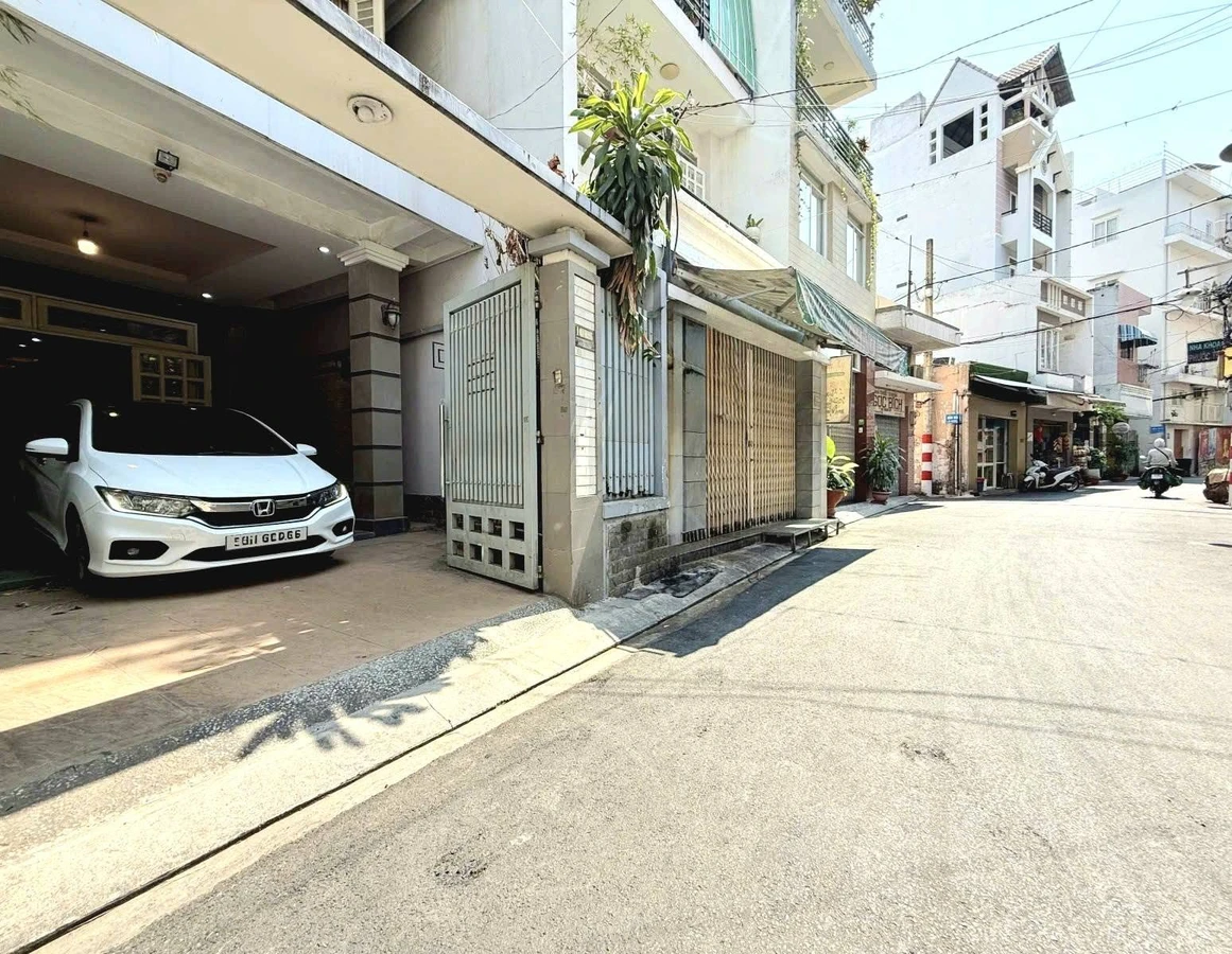 Bán biệt thự Phú Nhuận 133m² hẻm 7m xe hơi giá 20.6 tỷ - Ảnh thu nhỏ 2
