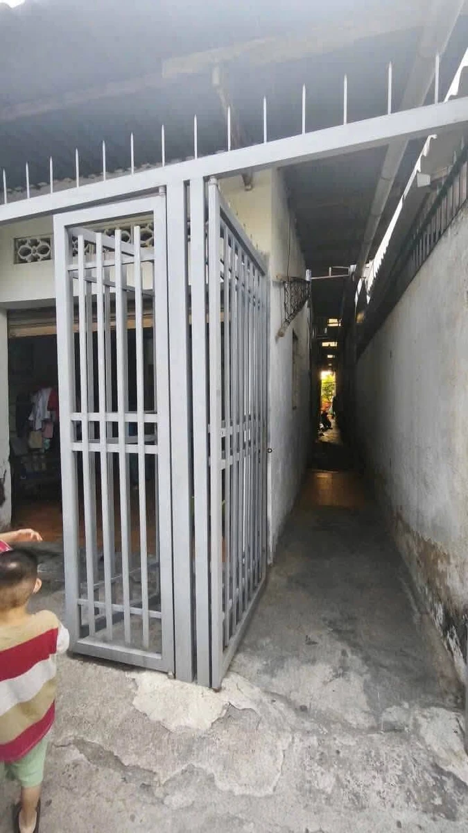 Bán nhà + 4 phòng trọ sổ riêng 150m2 Bình Tân - Ảnh 1