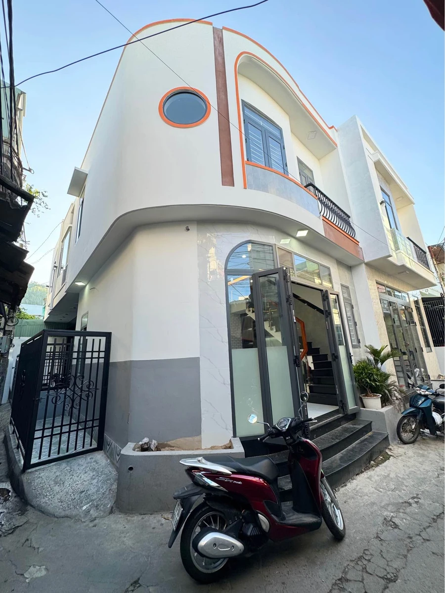 Bán nhà ôm góc 2 tầng 40m² Trần Hưng Đạo Quy Nhơn - Ảnh thu nhỏ 2