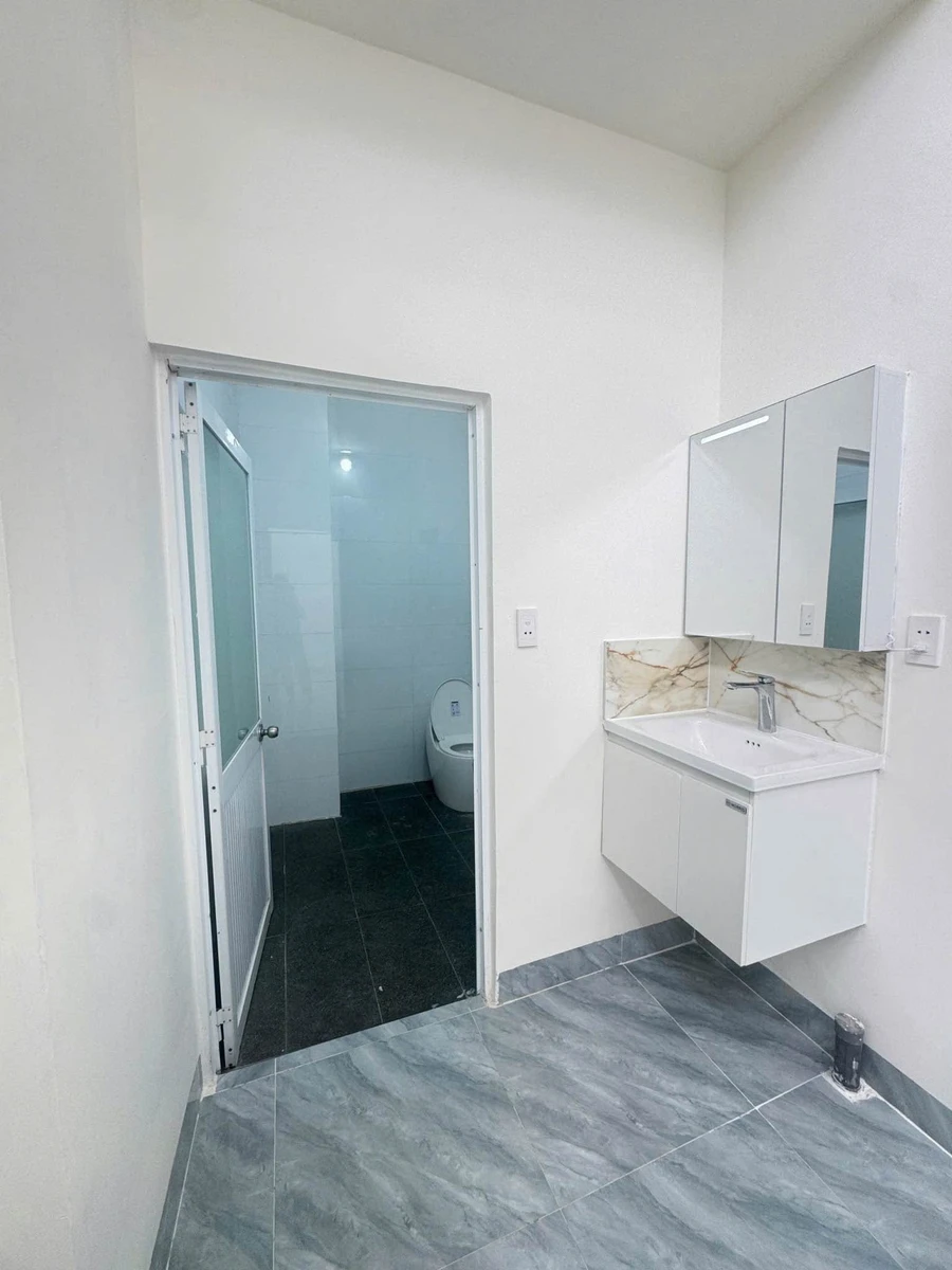 Bán nhà hẻm An Dương Vương 126m² 2PN Tân Bình 3,15 tỷ - Ảnh thu nhỏ 5
