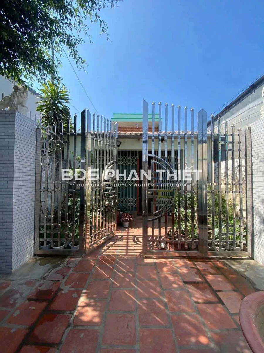 Bán nhà mặt tiền Trần Quý Cáp, 182m², 6,5 tỷ - Ảnh thu nhỏ 4