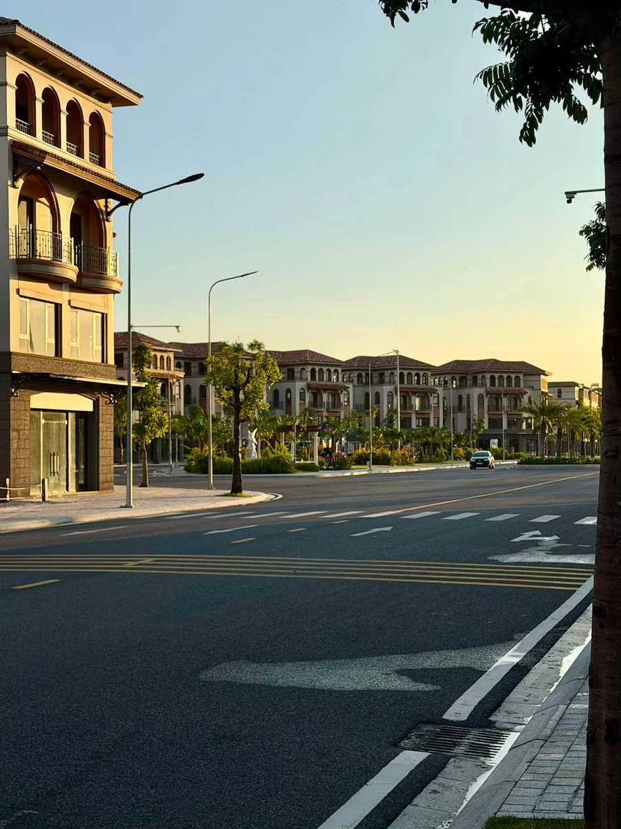 Shophouse Vũ Yên 90m² 5,5 tỷ, sát biển, gần sân golf - Ảnh thu nhỏ 4