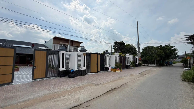Bán nhà vườn gỗ 300m² 5,1 tỷ Phước Lý Long An
