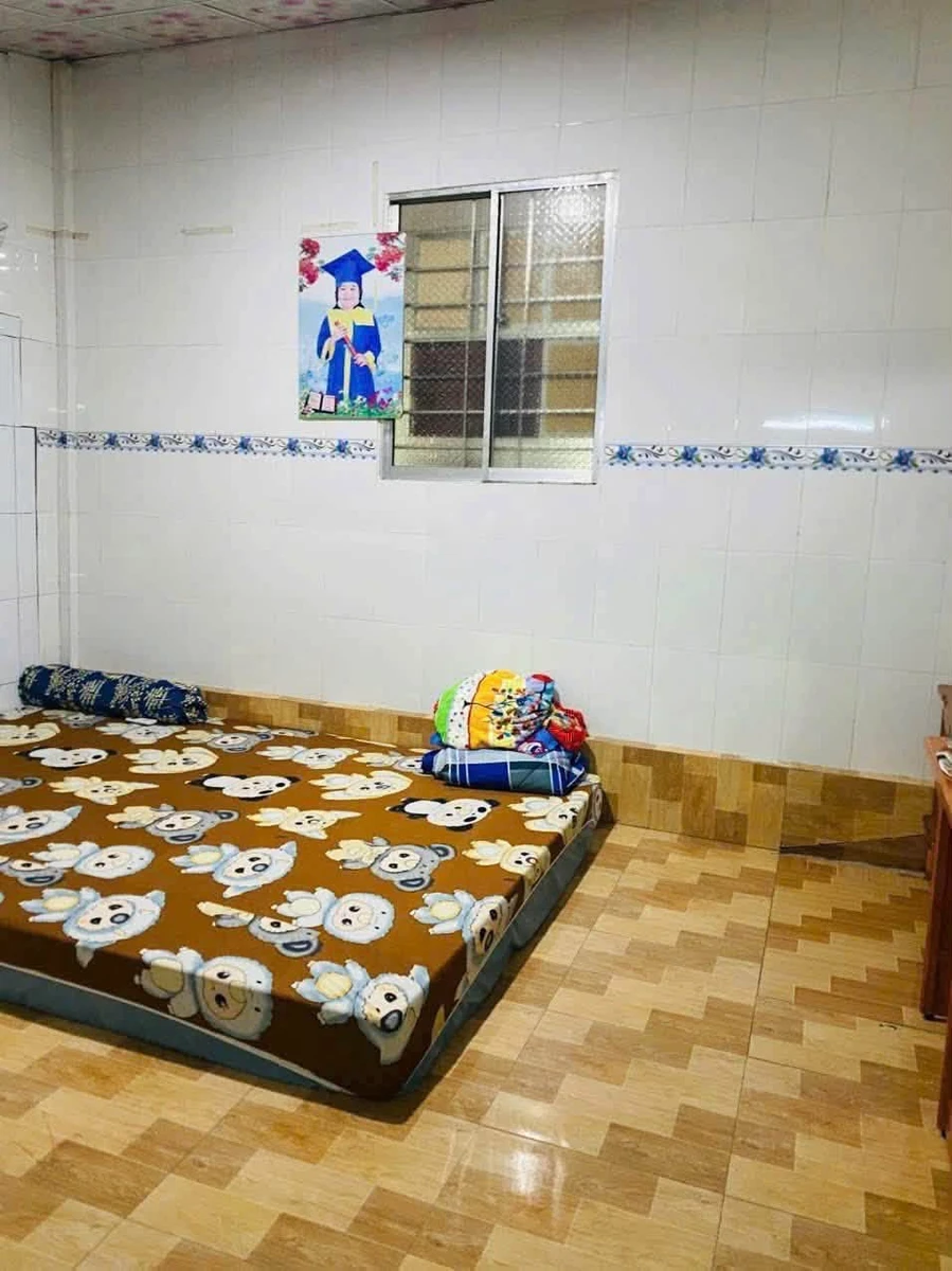 Bán nhà 3PN 2WC 374m² mặt tiền hẻm Phú Túc 750 triệu - Ảnh thu nhỏ 4