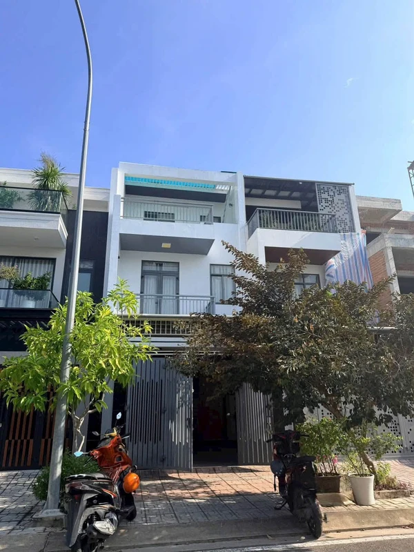 Bán nhà phố KĐT Mỹ Gia 100m2 7,9 tỷ Nha Trang