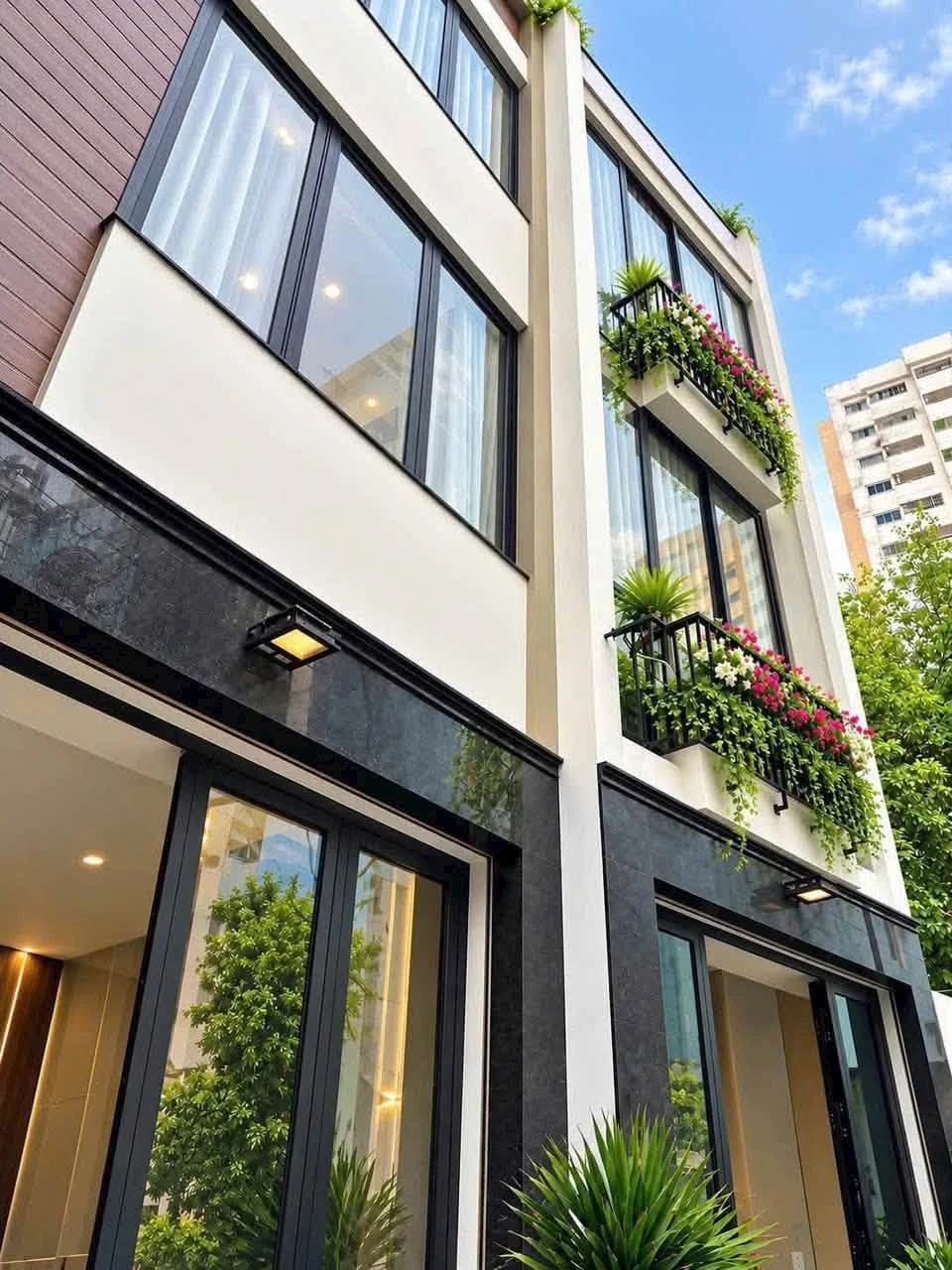 Bán nhà hẻm xe hơi Âu Cơ, Quận 11, 48m², 4 tầng - Ảnh 1