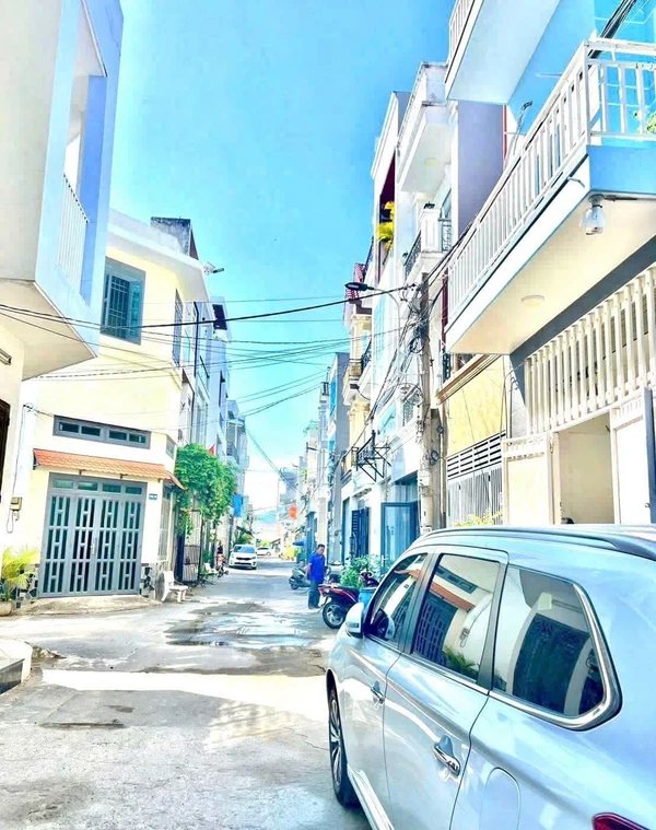 Bán nhà kiệt ô tô 104m² giá 6,5 tỷ đường Lương Thế Vinh, Đà Nẵng at324
