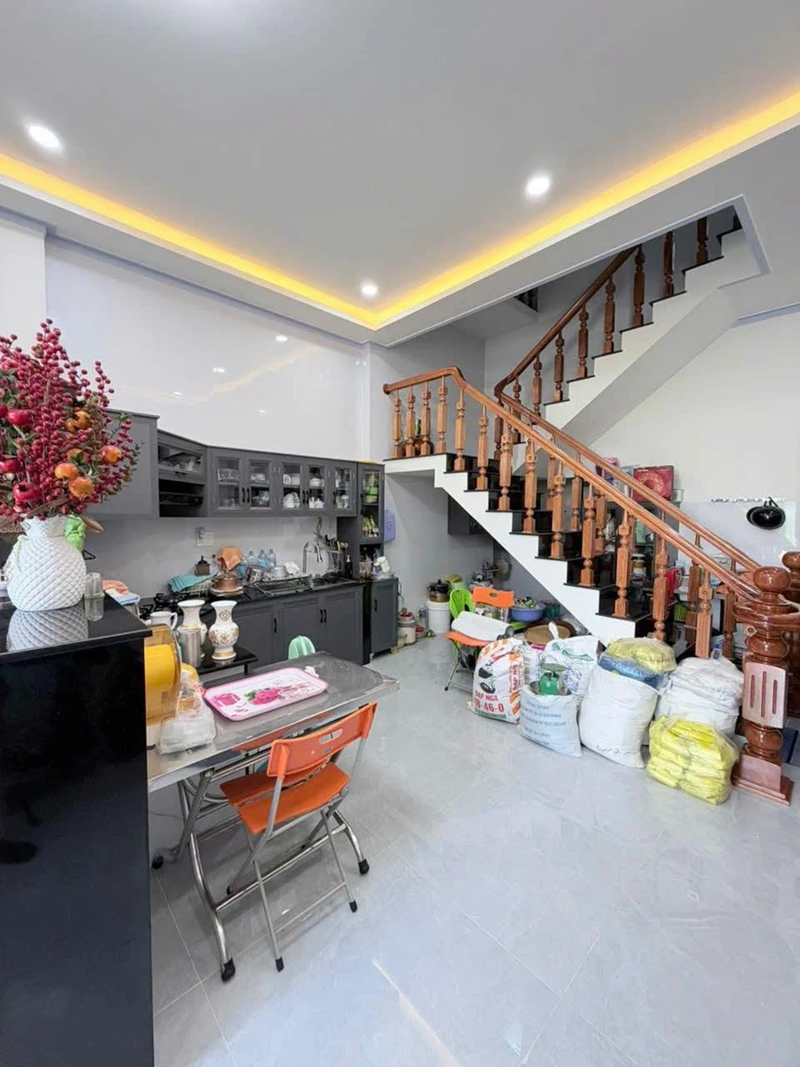 Bán nhà lầu mặt tiền 59m² gần chợ Phan Thiết, 4,2 tỷ - Ảnh thu nhỏ 3