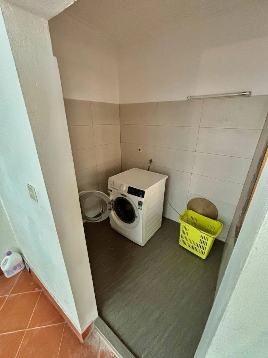 Bán nhà phố 60m2 6 tầng 6PN Trần Quốc Hoàn, Cầu Giấy - Ảnh thu nhỏ 3