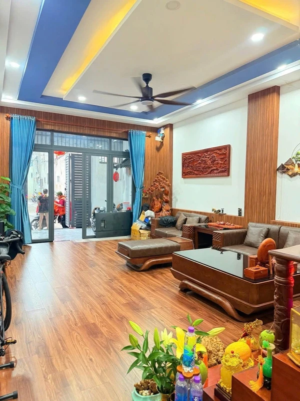 Bán nhà hẻm 70m2, 3PN 3WC, Phước Long B