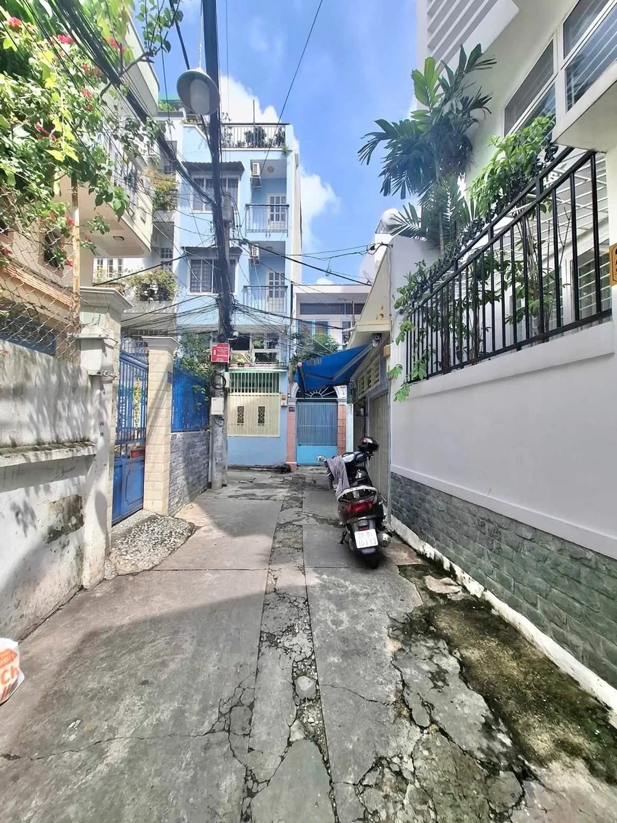 Bán nhà 5 tầng ngang 5m, gần 40m2, 3PN, hẻm 3m khu Hòa Hưng, Quận 10 - Ảnh 1