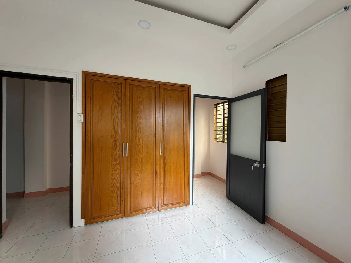 Bán nhà góc 1 trệt 1 lầu 42m² đường Phan Đình Phùng, giá 6,6 tỷ, hẻm xe hơi - Ảnh thu nhỏ 4