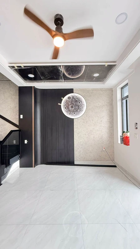 Bán nhà mặt tiền 5x20m 3 phòng ngủ đường Bàu Trâm, Phường Long Khánh, Đồng Nai giá 2,3 tỷ