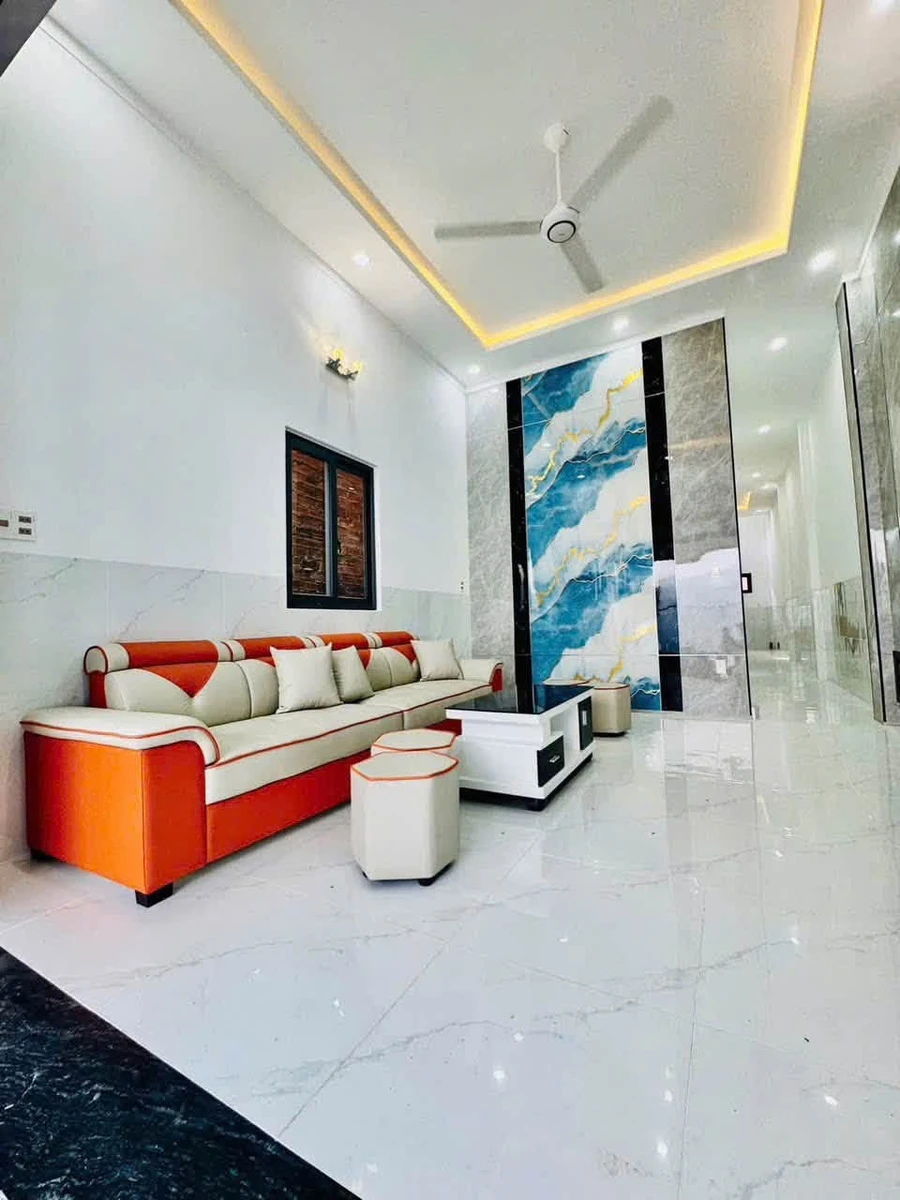 Bán nhà sổ hồng riêng 4x20m, 2PN, nội thất đầy đủ, Tân Phước Khánh 19 - Ảnh 1