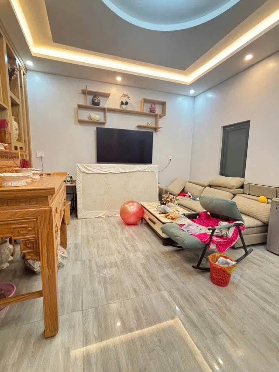 Nhà mặt tiền kinh doanh 158m2 đường 3/2 Bà Rịa 9 tỷ - Ảnh thu nhỏ 4