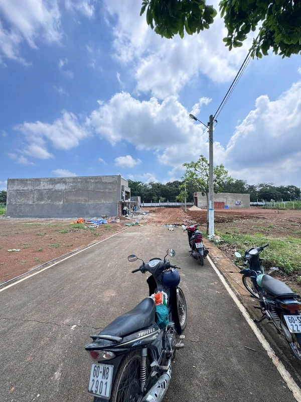Bán đất thổ cư 5x20m, 100m2 sổ riêng, giá 780 triệu tại Đông Hòa, Hưng Thịnh, Đồng Nai
