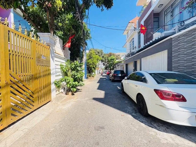 Bán nhà mặt tiền 75m² 4PN 5WC Vũng Tàu 8.6 tỷ