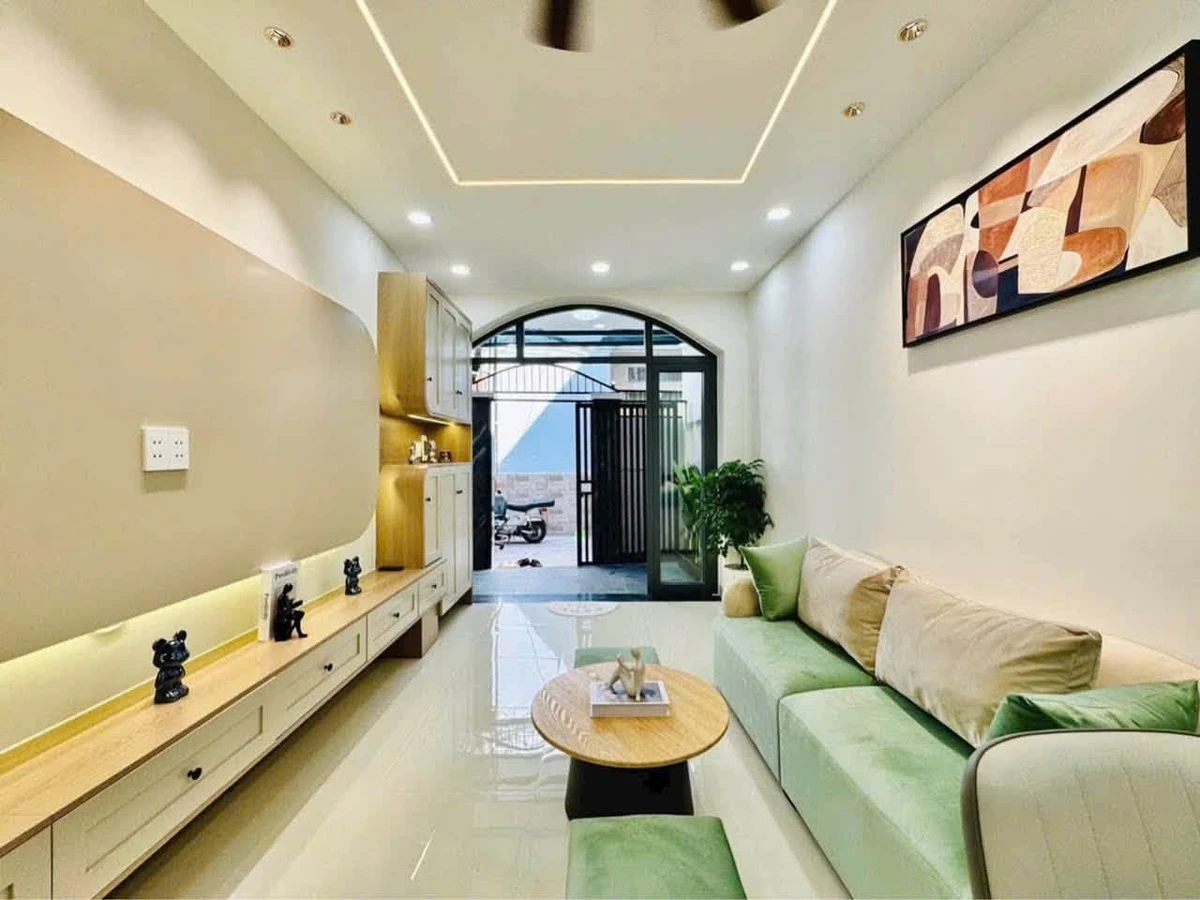Bán nhà 3 tầng 40m² 4PN 3WC Chợ Bà Chiểu Quận 1 - 6 tỷ - Ảnh thu nhỏ 2